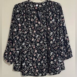 Old Navy Relaxed Black Floral Plus Size Top Blouse Long Sleeve Women’s Size 2X